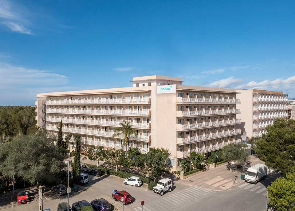 azuLine Hotel Bahamas & Bahamas II