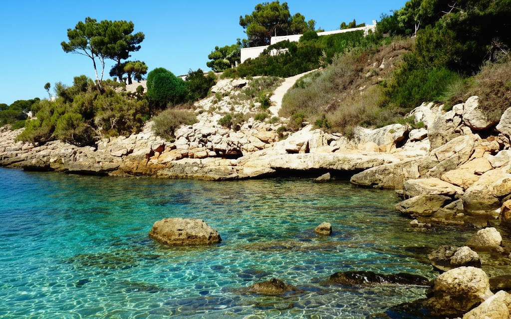 Caló de ses Lleonardes