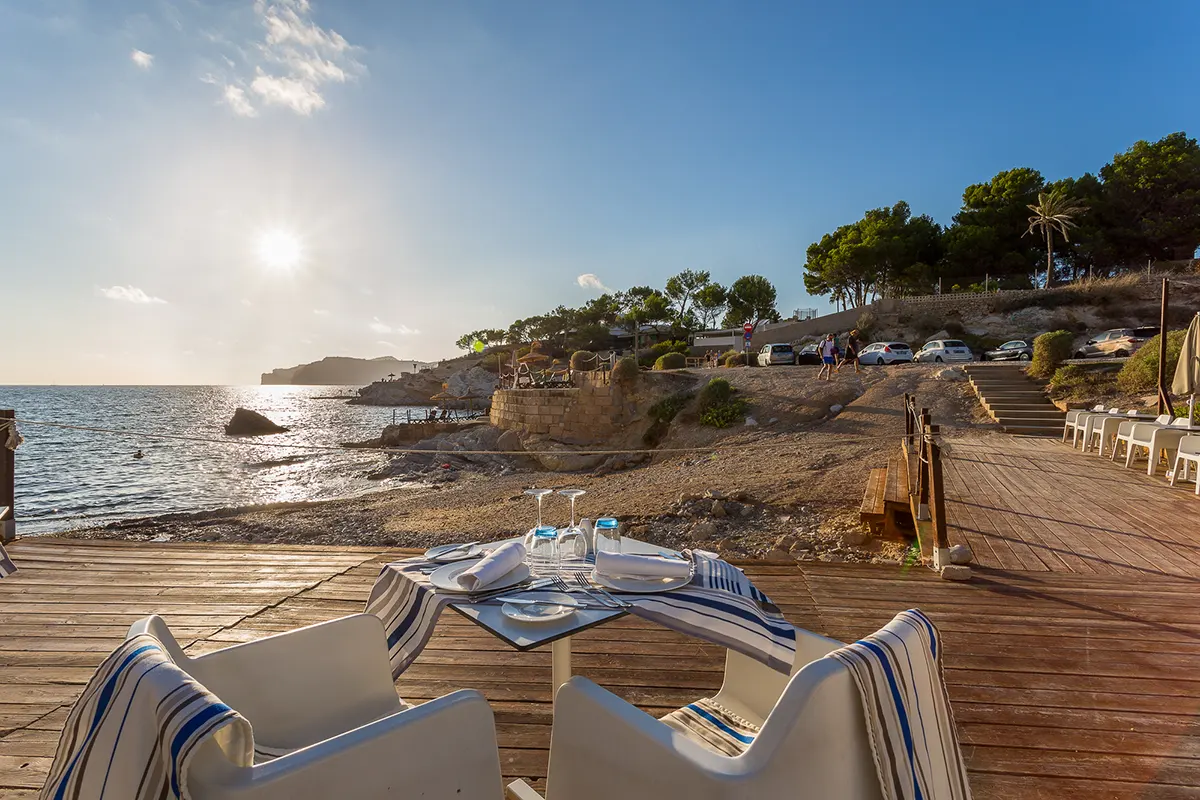 FERGUS Style Cala Blanca Suites