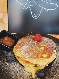 Madame Cabra Pizzeria & Coffee Roastery