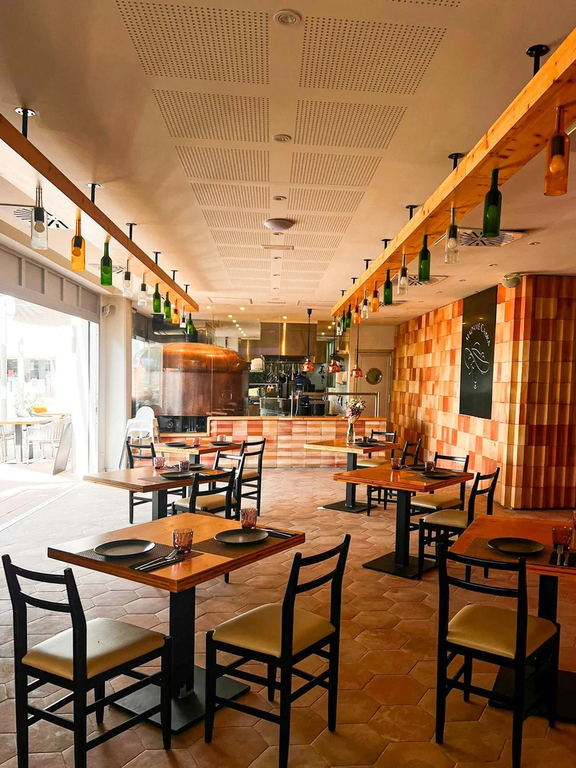 Madame Cabra Pizzeria & Coffee Roastery