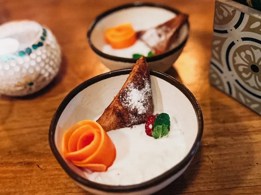 Scenic route through Palma historic streets during wine and dine tour